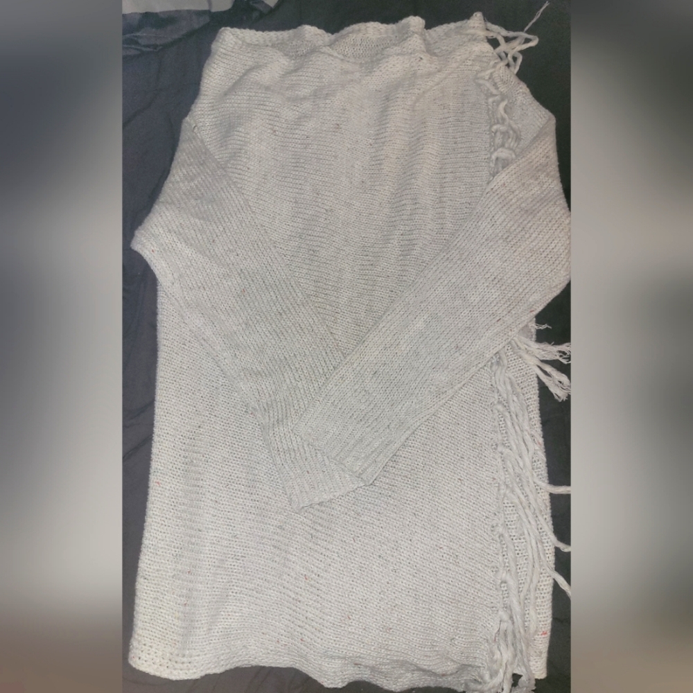Unbranded sweater size medium
